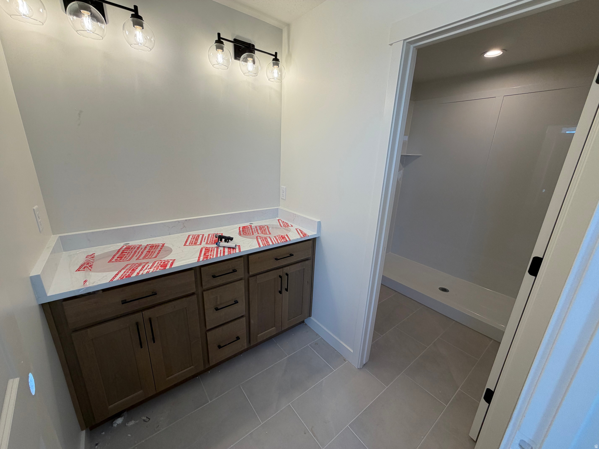 DAYBREAK - Residential