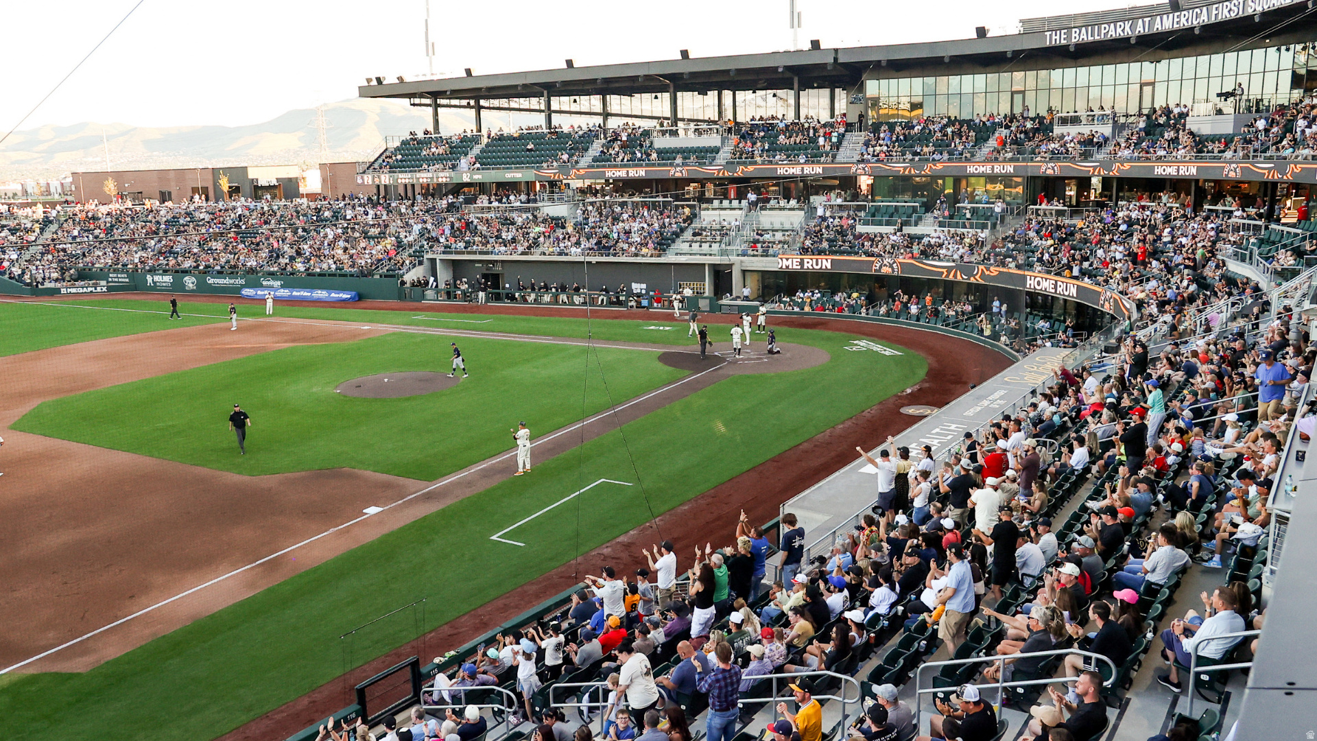 DAYBREAK - Residential