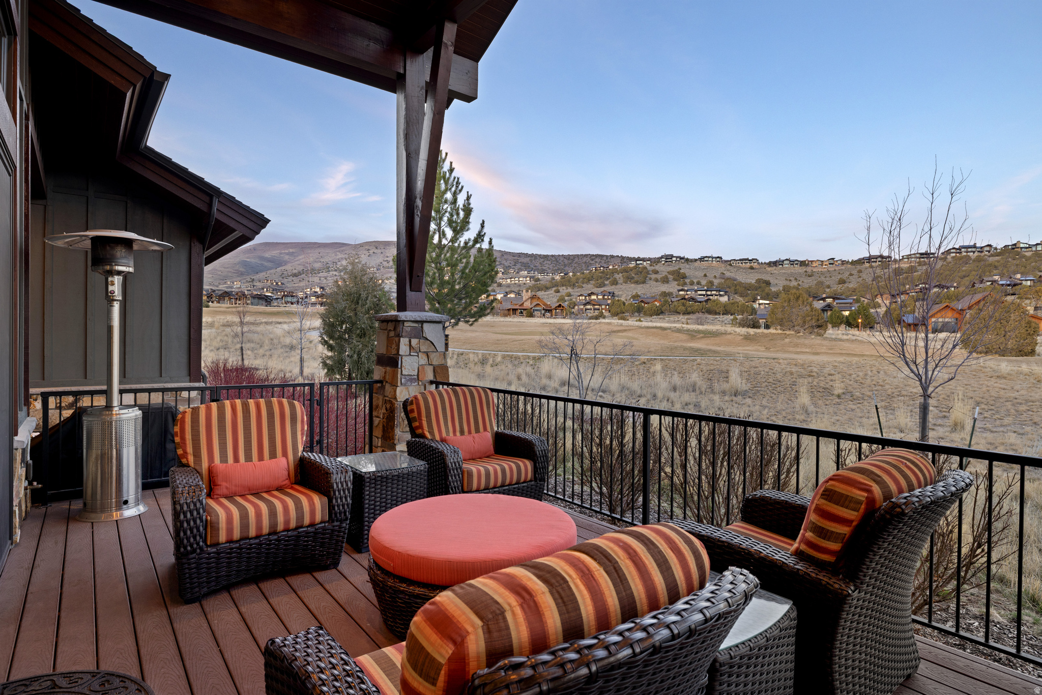 RED LEDGES - Residential