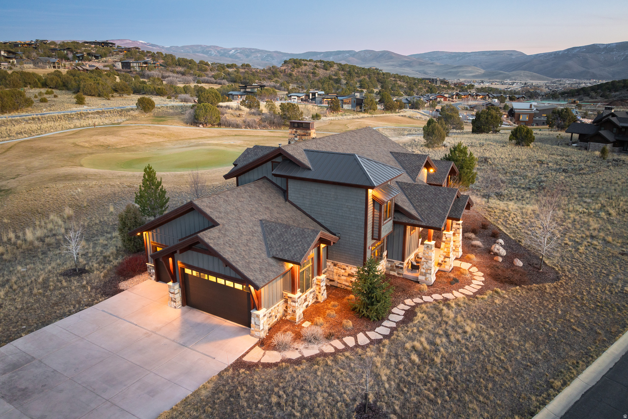 RED LEDGES - Residential