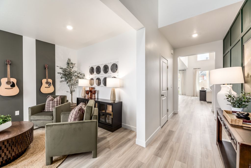 Photo of 1357 S GLAMBERT LN #208, Saratoga Springs, UT 84045 (MLS # 2128344)