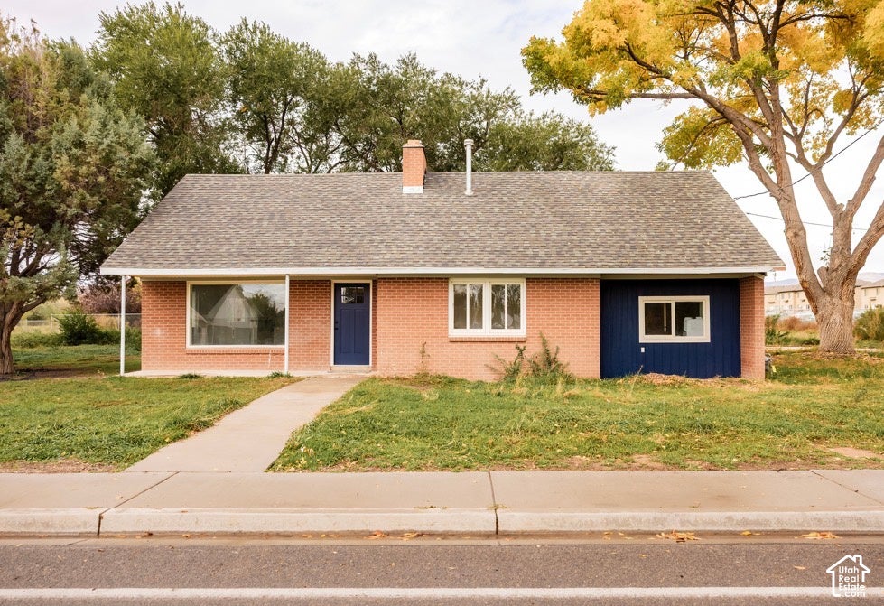 Photo of 360 S 1500 W, Vernal, UT 84078 (MLS # 2192498)