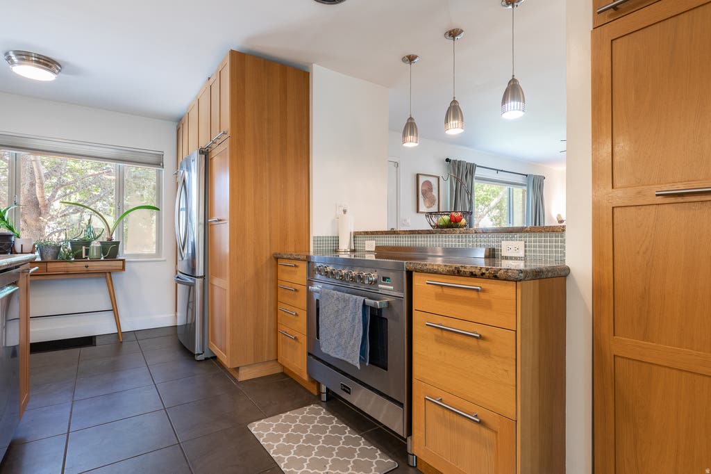 Photo of 5471 S KNOLLCREST ST E, Murray, UT 84107 (MLS # 2178393)