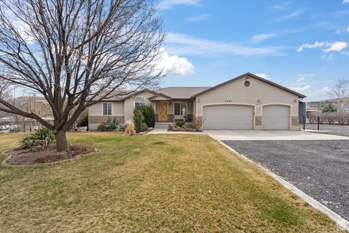 7217 W Mccuiston Ave, Herriman, Utah image 2
