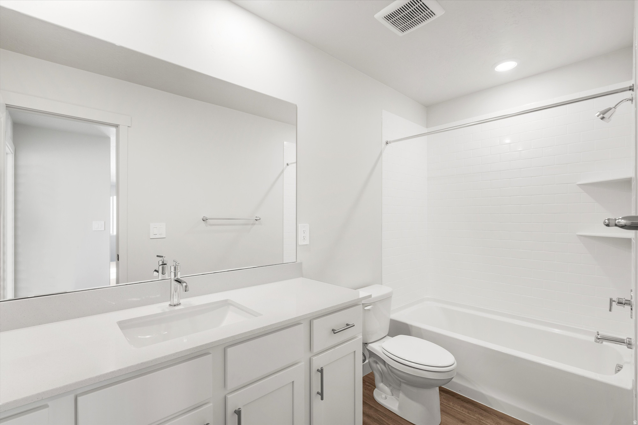 PROSPERTY OVERLAKE - Residential