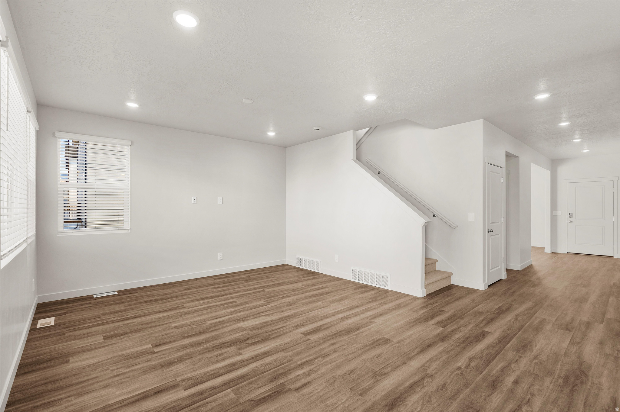 PROSPERTY OVERLAKE - Residential