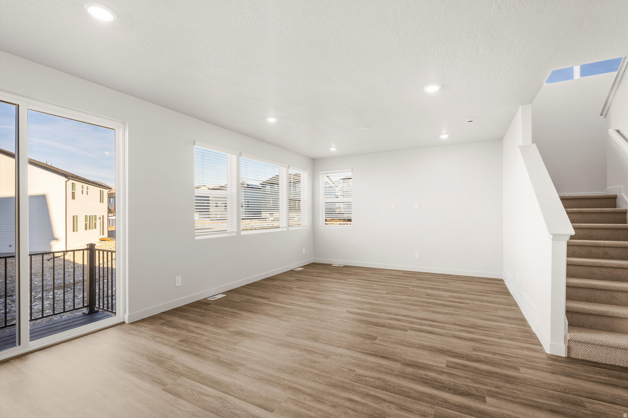 PROSPERTY OVERLAKE - Residential