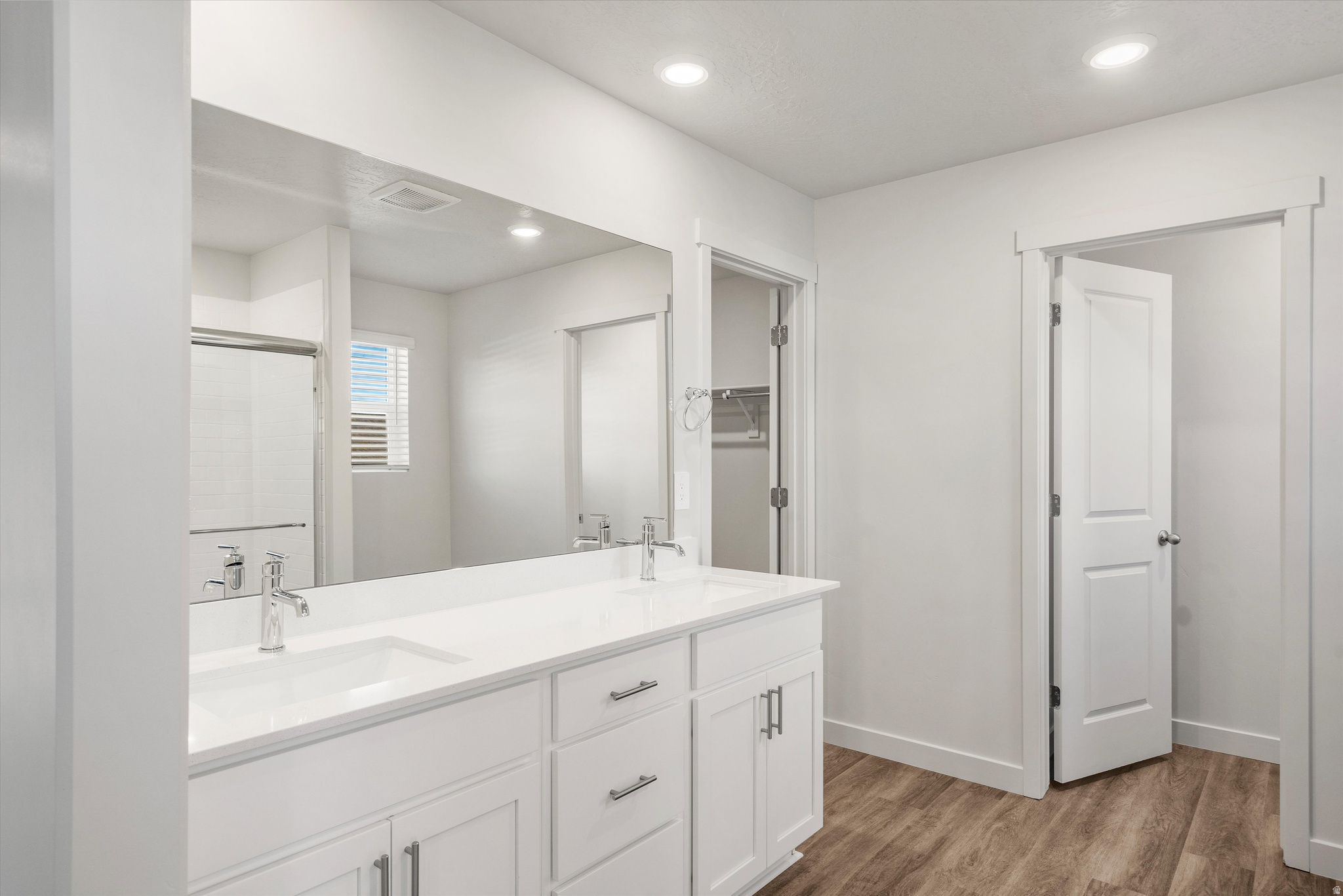 PROSPERTY OVERLAKE - Residential