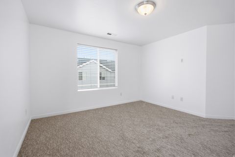 Tiny photo for 572 S SILVERMOON LN, Saratoga Springs, UT 84045 (MLS # 2143601)