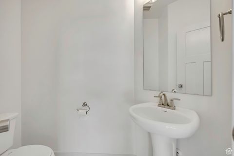 Tiny photo for 1027 W CORAL CHARM WAY, Saratoga Springs, UT 84045 (MLS # 2116476)