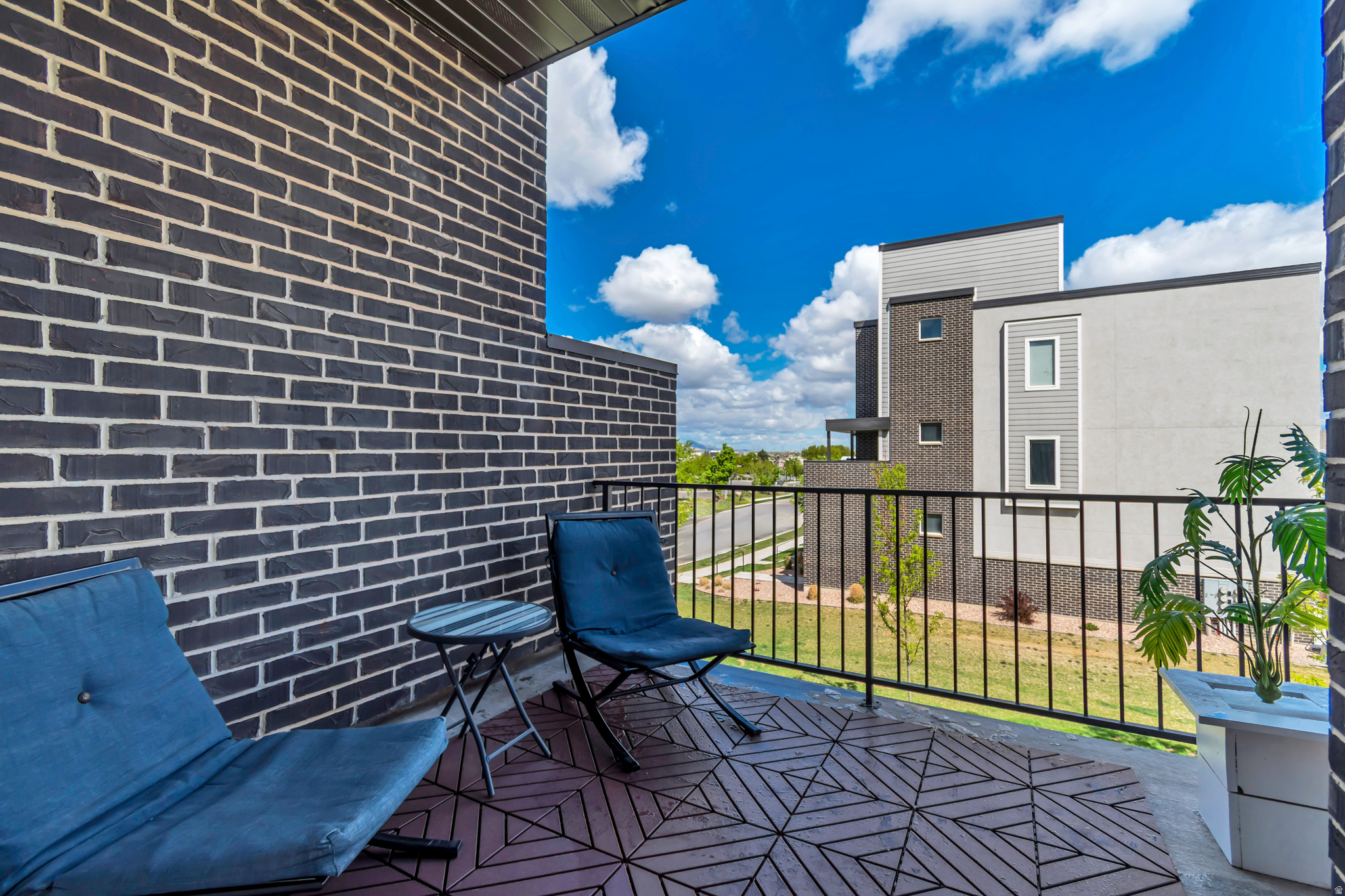 ERIN HILLS TOWNHOMES - Residential