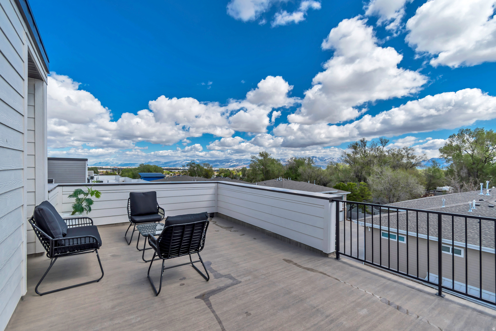 ERIN HILLS TOWNHOMES - Residential