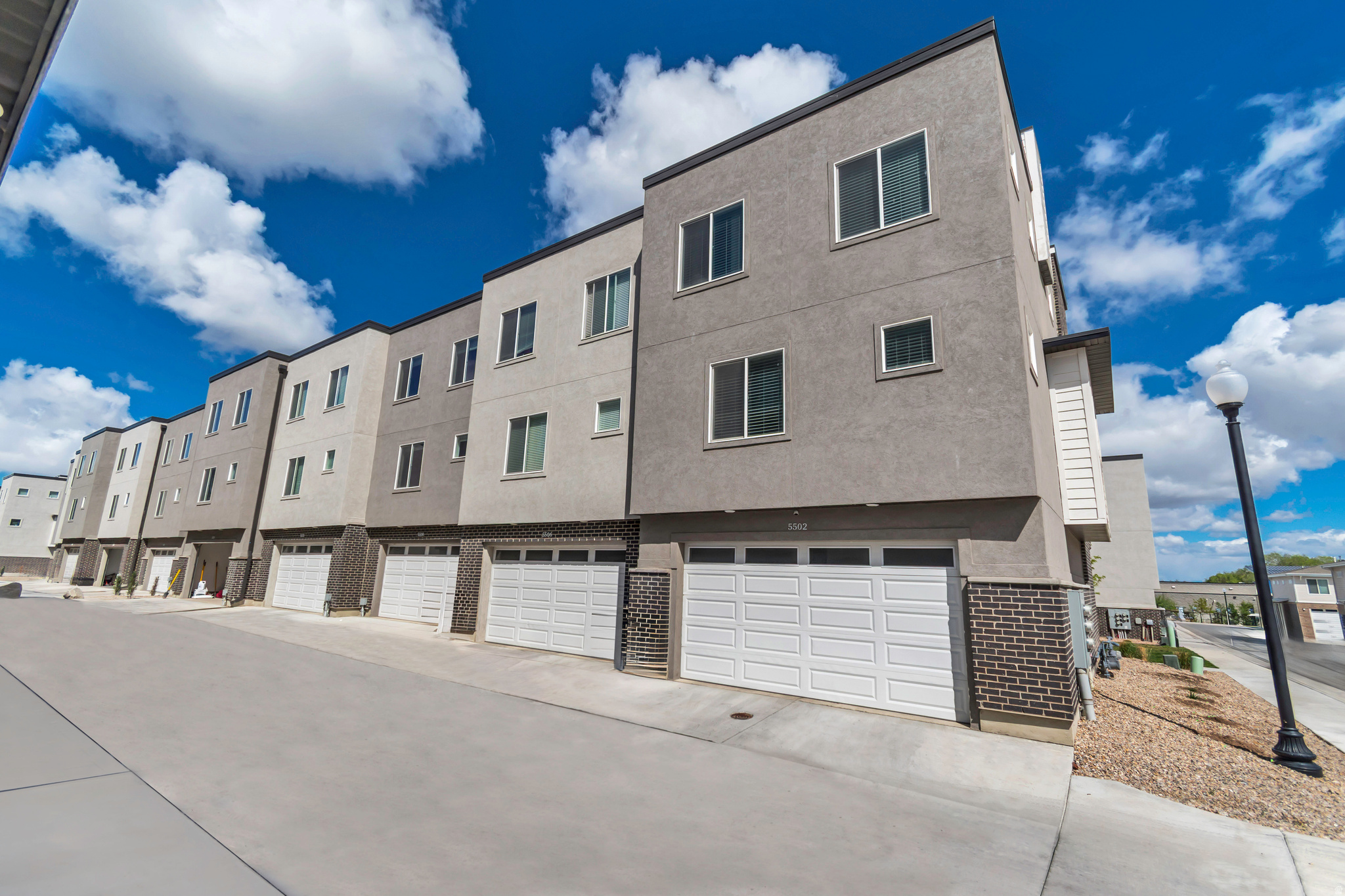 ERIN HILLS TOWNHOMES - Residential