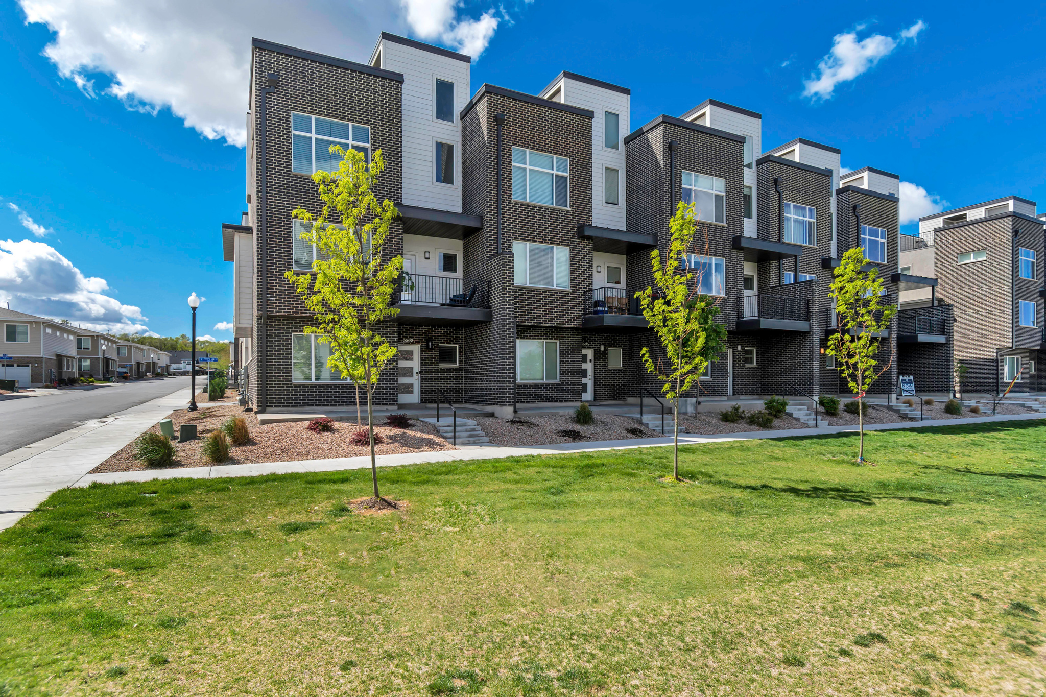 ERIN HILLS TOWNHOMES - Residential