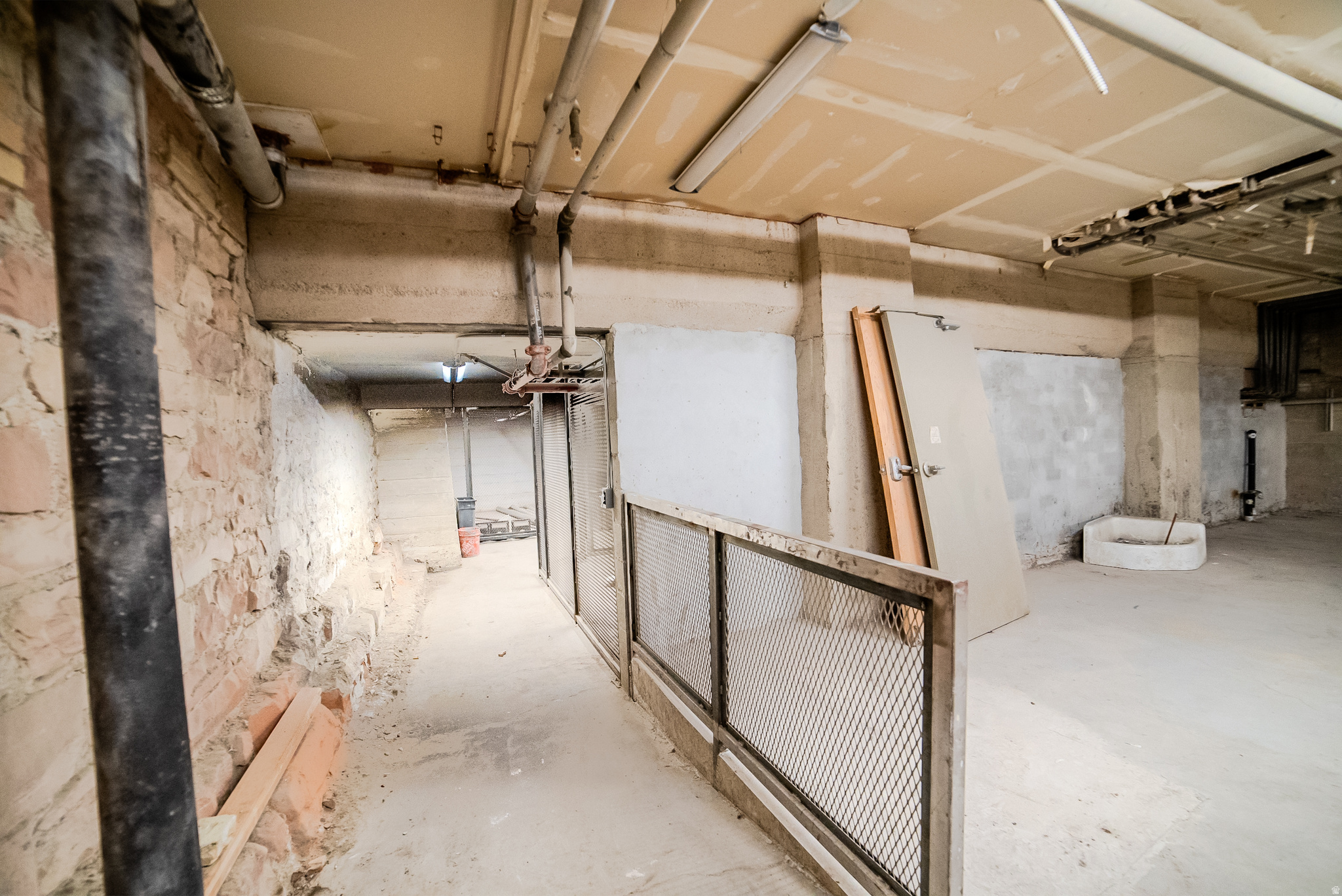 WAREHOUSE DISTRICT CONDOMINIUMS - Commercial Sale