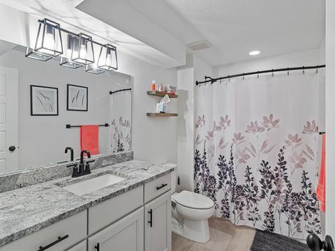 Tiny photo for 6453 W MOON VALLEY DR, South Jordan, UT 84009 (MLS # 2148019)