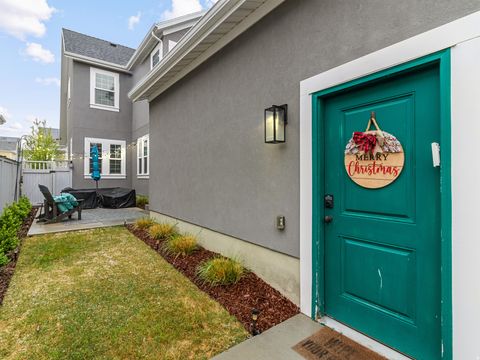 Tiny photo for 6453 W MOON VALLEY DR, South Jordan, UT 84009 (MLS # 2148019)