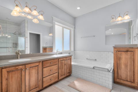 Tiny photo for 1501 W ELK CIR, Mapleton, UT 84664 (MLS # 2158331)