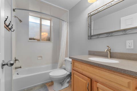 Tiny photo for 1501 W ELK CIR, Mapleton, UT 84664 (MLS # 2158331)