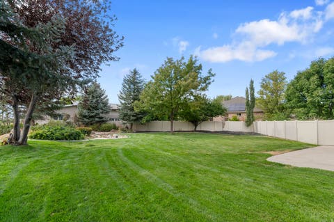 Tiny photo for 1501 W ELK CIR, Mapleton, UT 84664 (MLS # 2158331)