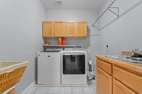 Tiny photo for 1501 W ELK CIR, Mapleton, UT 84664 (MLS # 2158331)
