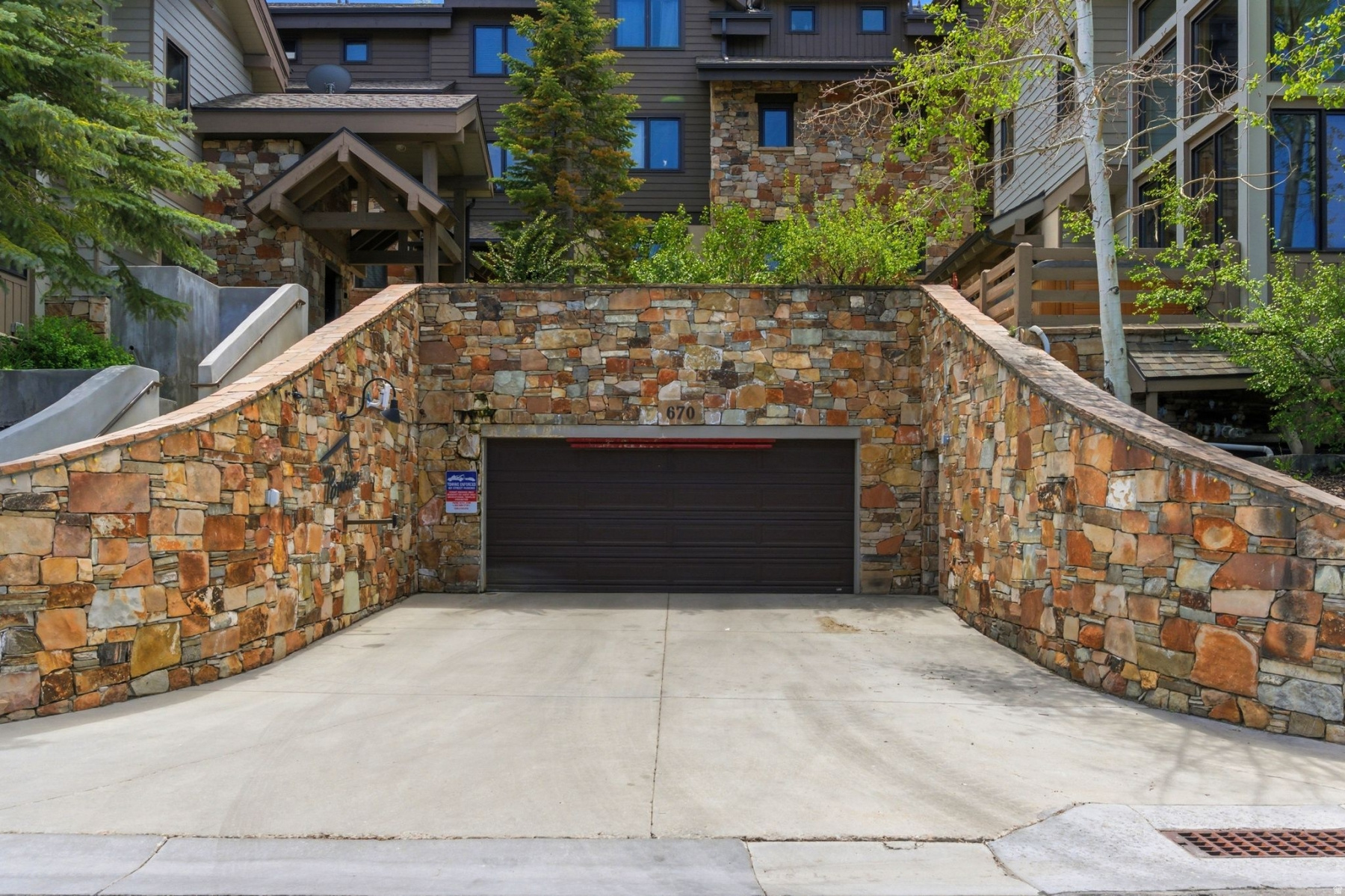 PORTICO CONDOMINIUM - Residential