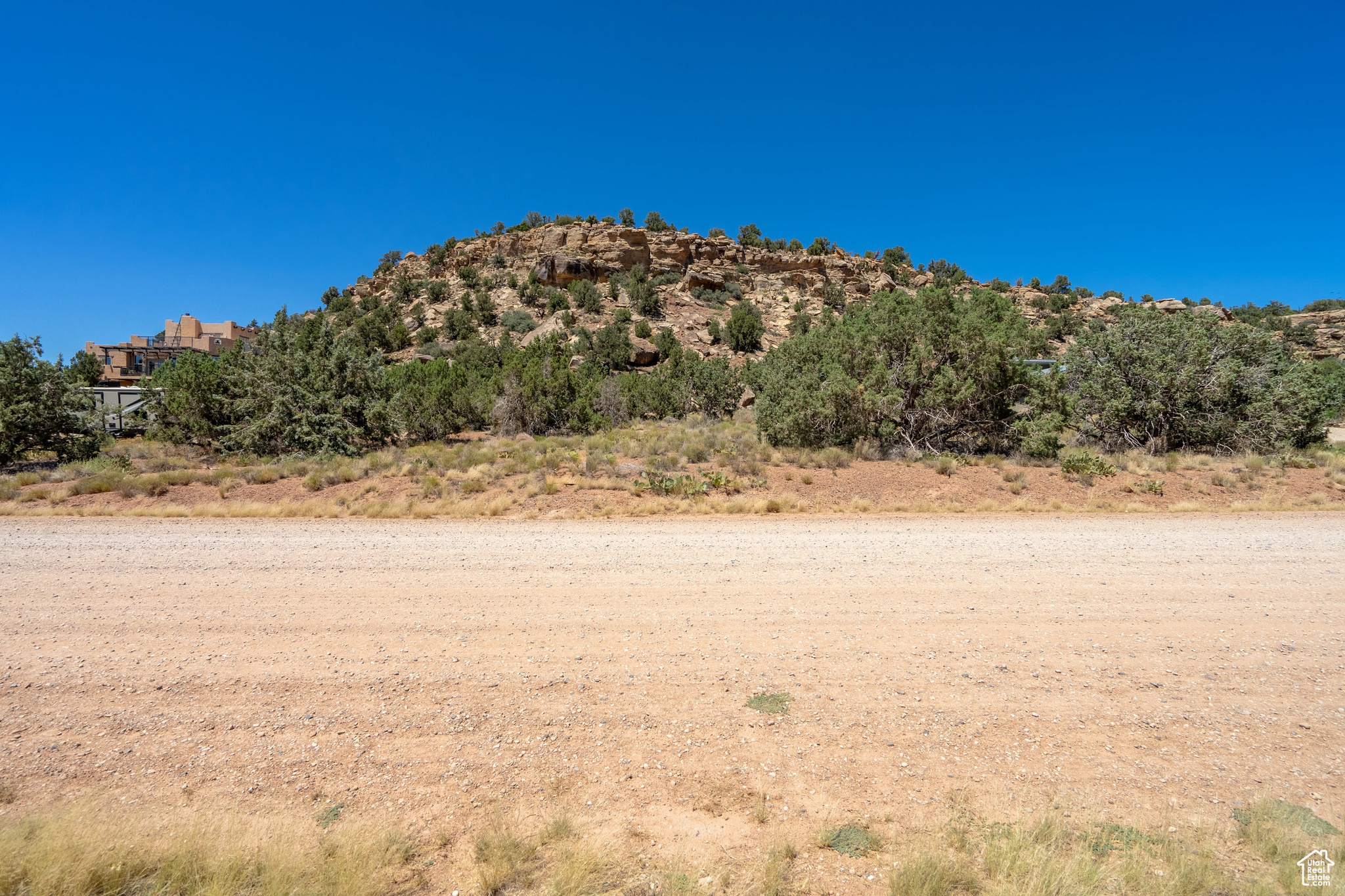 904 N Foothill Dr, Apple Valley, Utah image 12