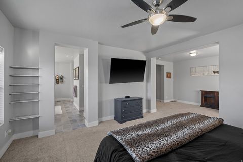 Tiny photo for 942 E 270 S, Santaquin, UT 84655 (MLS # 2127784)