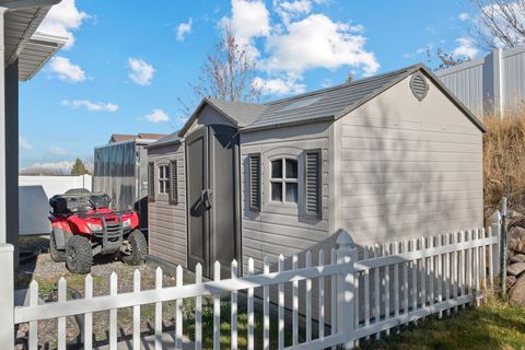 Tiny photo for 942 E 270 S, Santaquin, UT 84655 (MLS # 2127784)