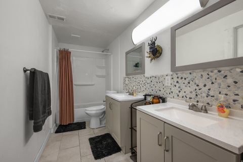 Tiny photo for 942 E 270 S, Santaquin, UT 84655 (MLS # 2127784)