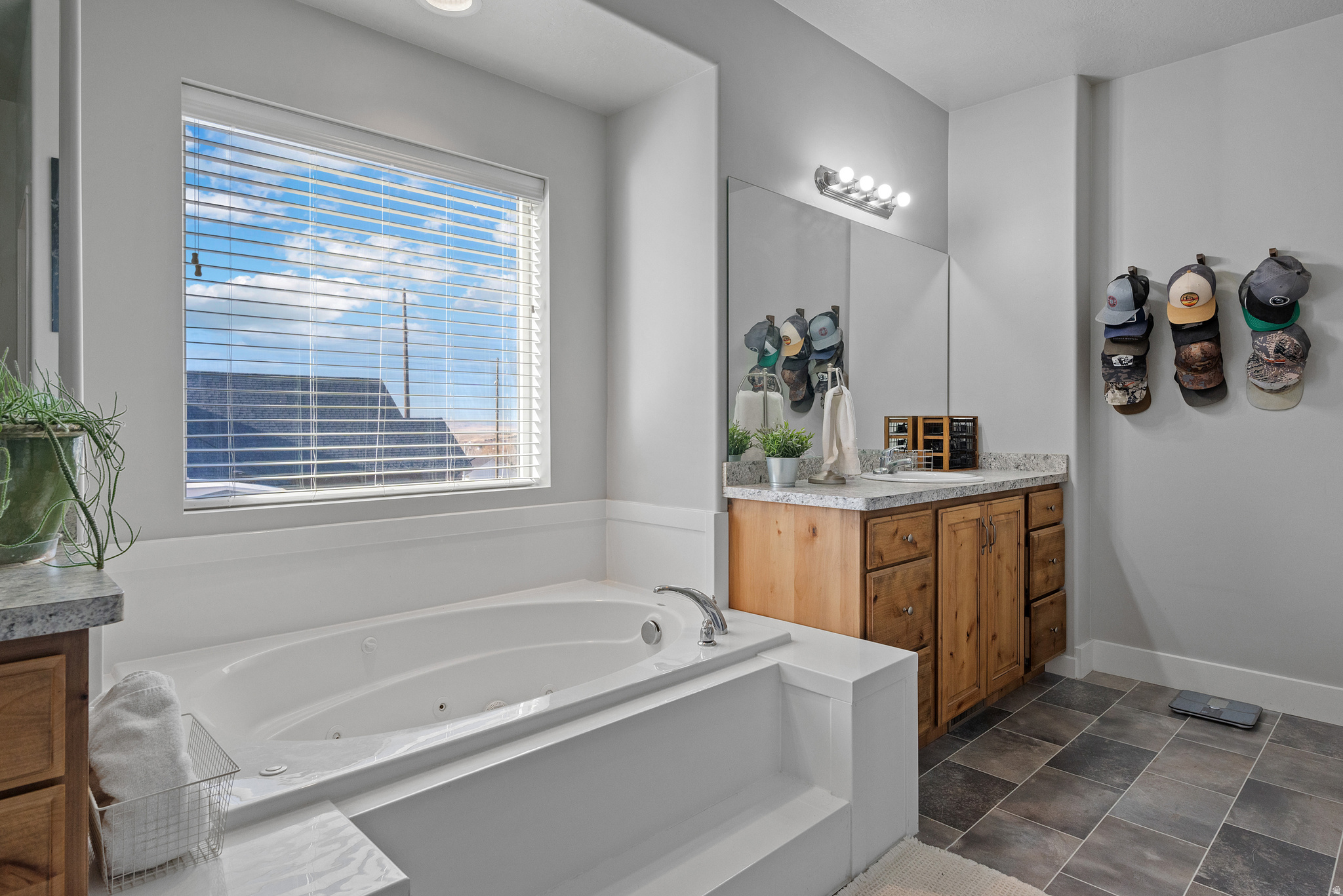 BLACK HAWK HILLS - Residential