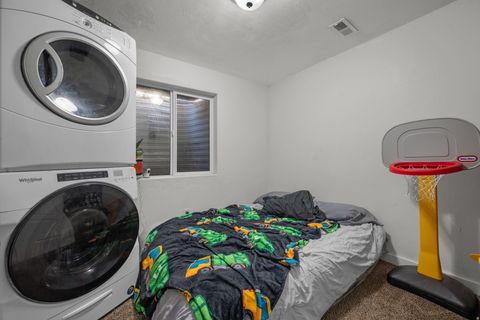 Tiny photo for 942 E 270 S, Santaquin, UT 84655 (MLS # 2127784)