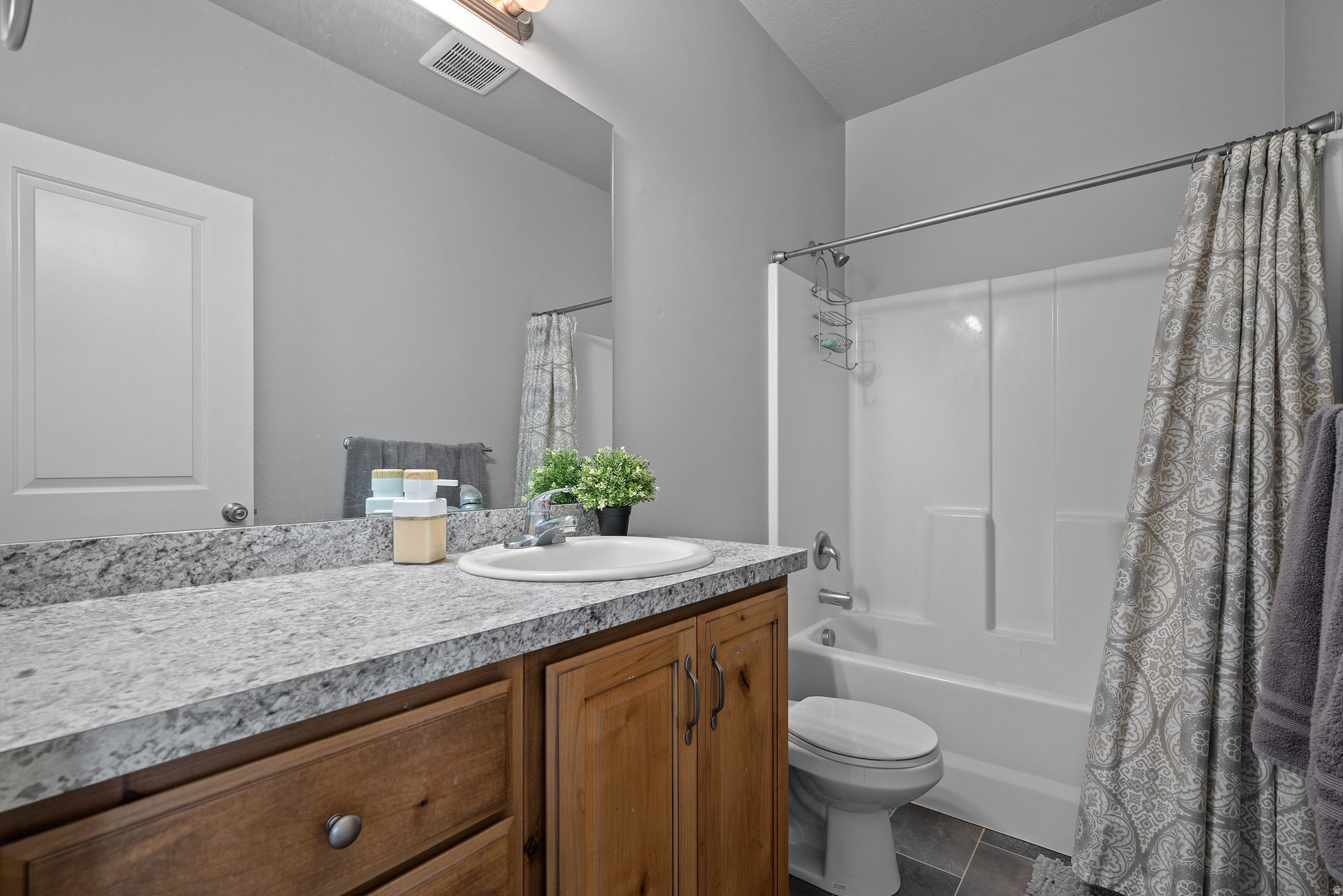 BLACK HAWK HILLS - Residential