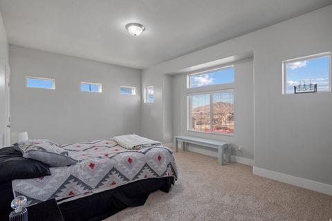 Tiny photo for 942 E 270 S, Santaquin, UT 84655 (MLS # 2127784)
