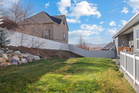 Tiny photo for 942 E 270 S, Santaquin, UT 84655 (MLS # 2127784)