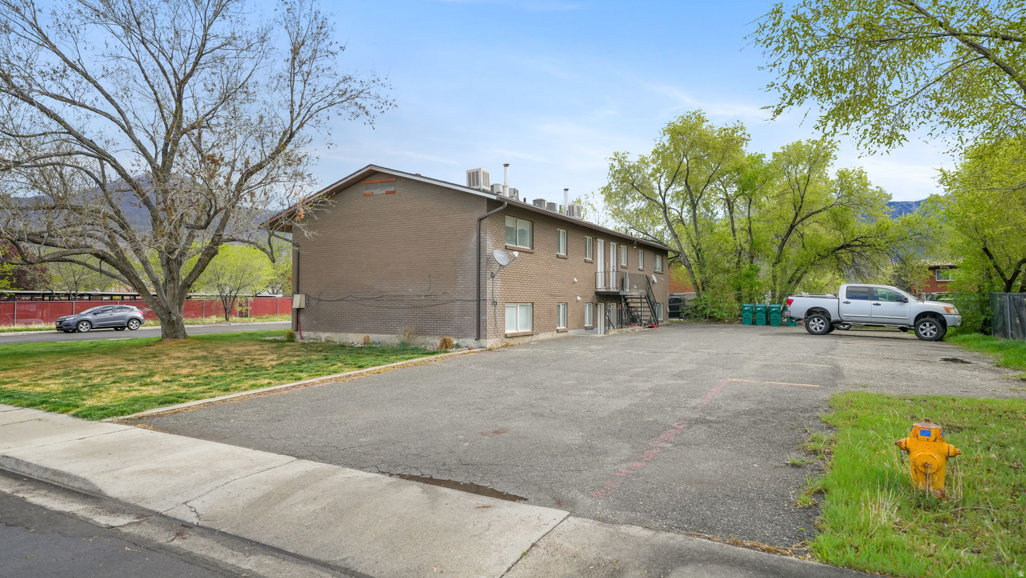 COTTAGE HEIGHTS - Residential Income