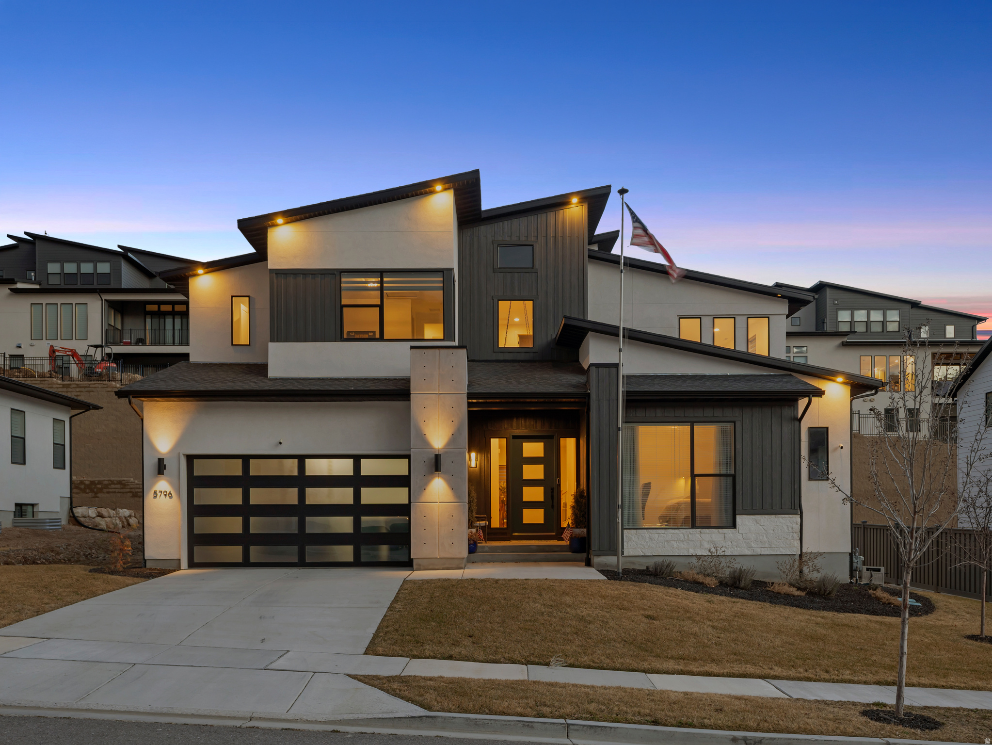 CANYON POINT - Residential