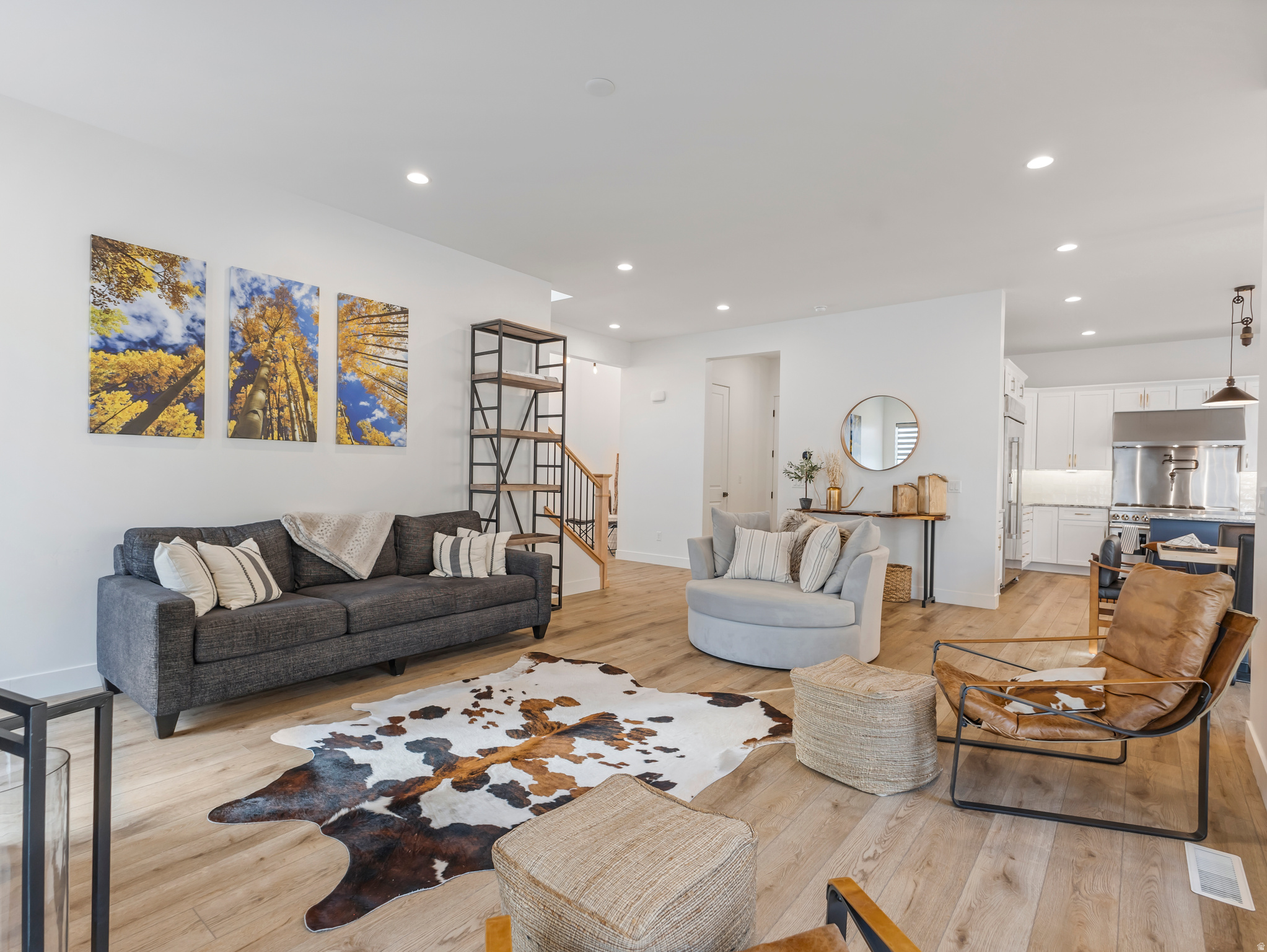 CANYON POINT - Residential