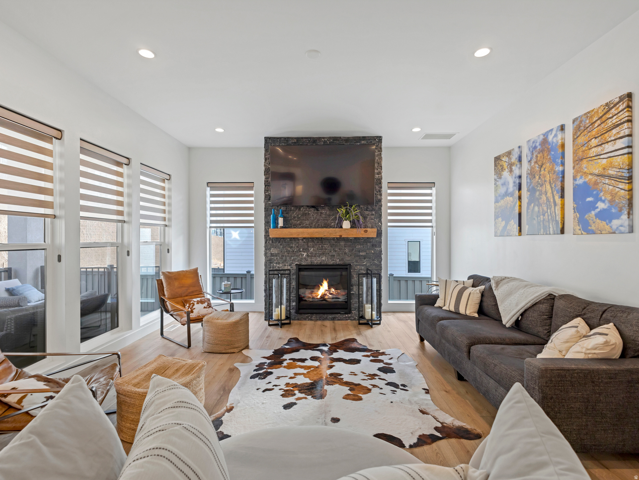 CANYON POINT - Residential