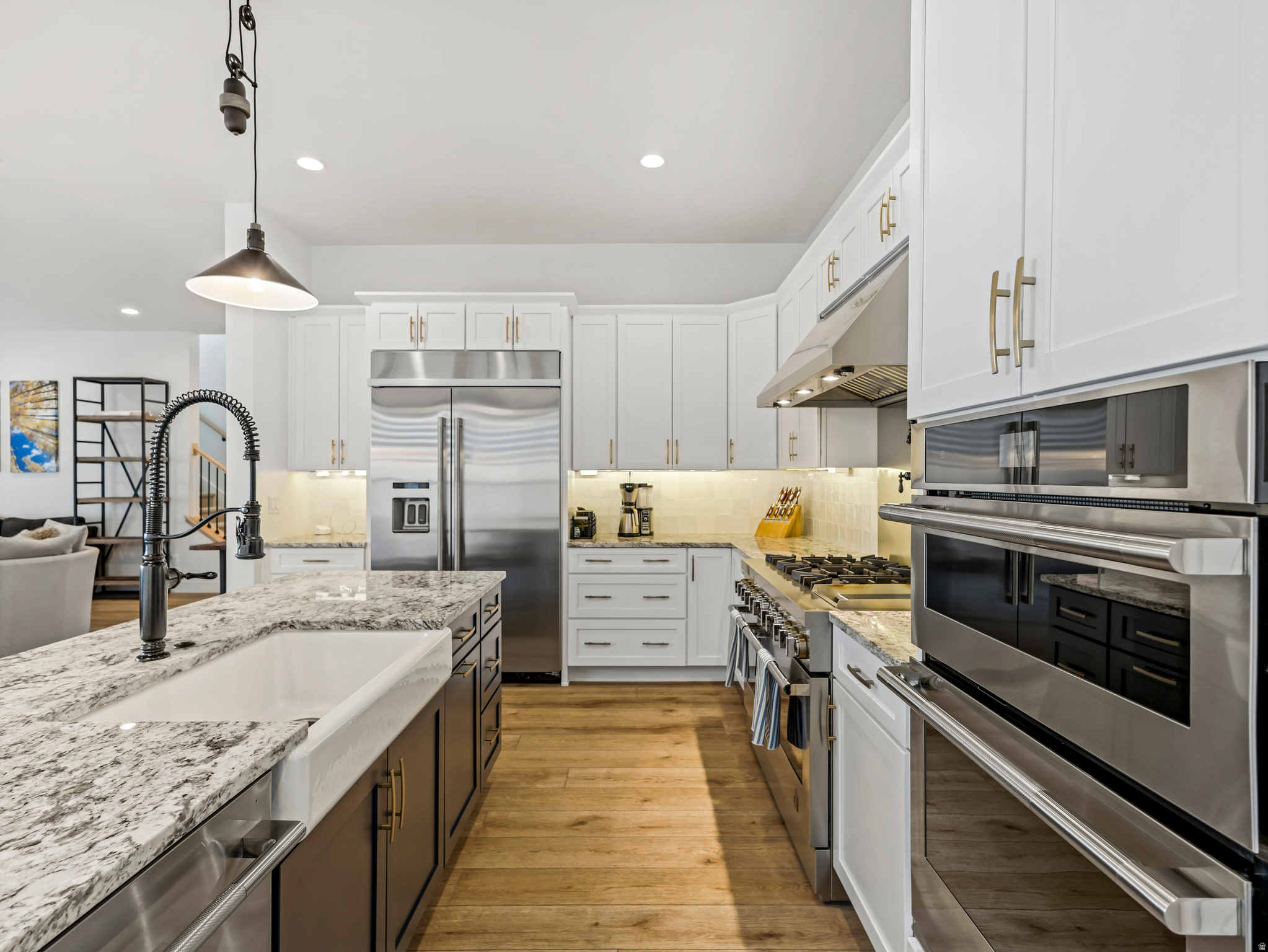 CANYON POINT - Residential