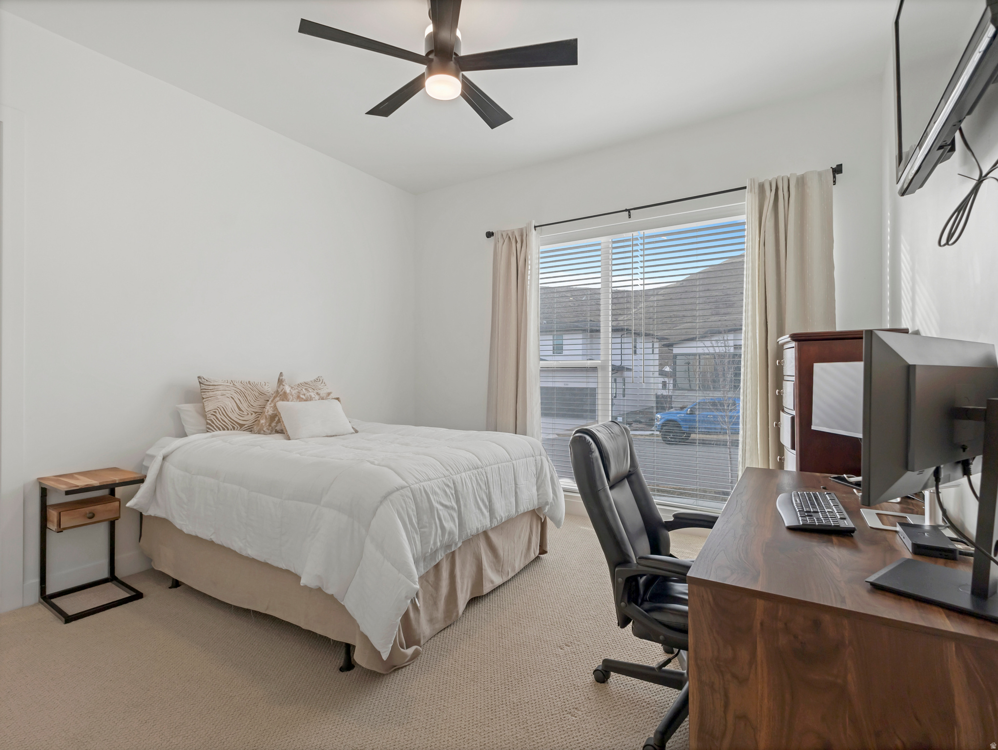 CANYON POINT - Residential