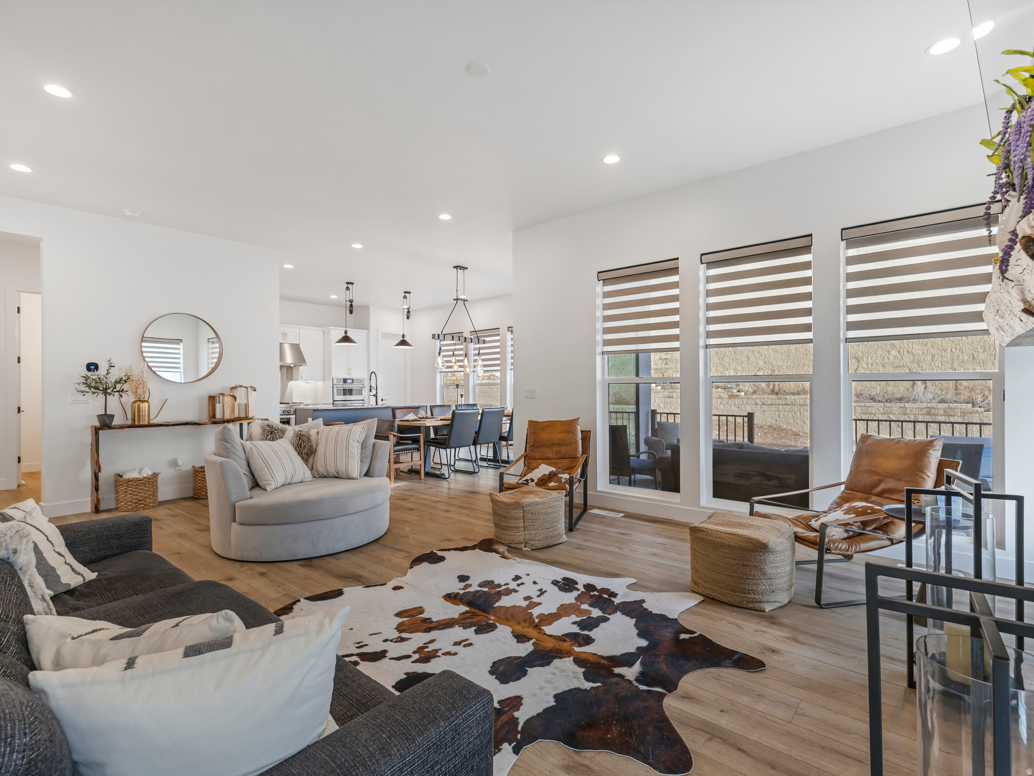 CANYON POINT - Residential