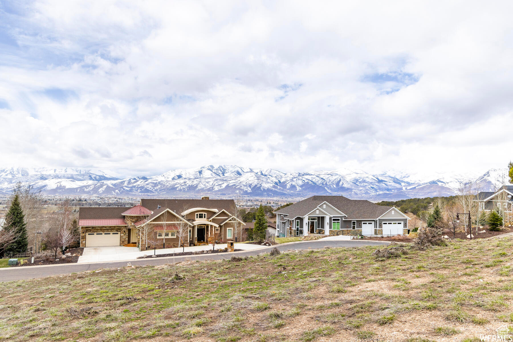CROSSINGS AT LAKE CREEK - Residential