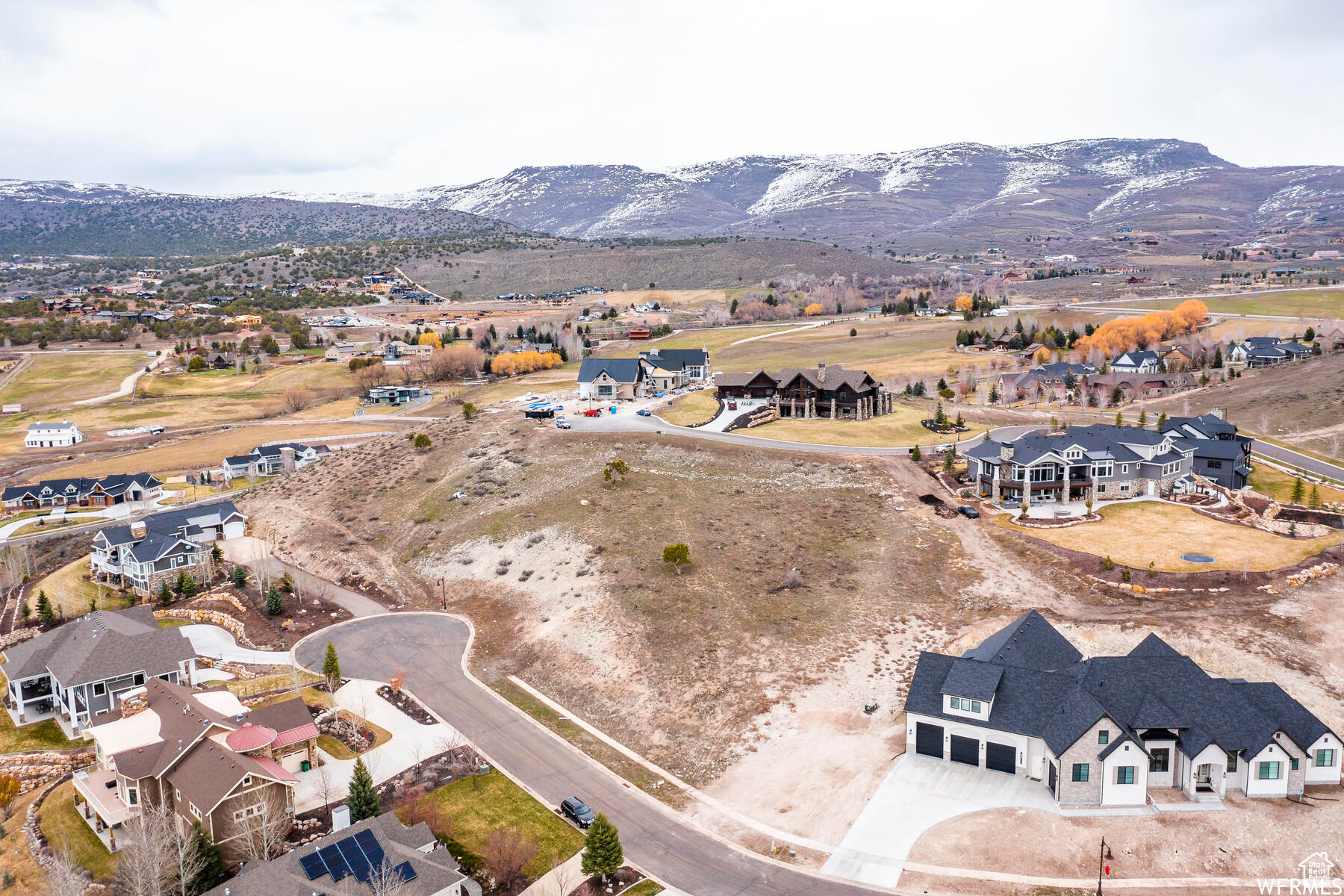 CROSSINGS AT LAKE CREEK - Residential