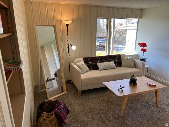 WOODSIDE HEIGHTS - Residential Income