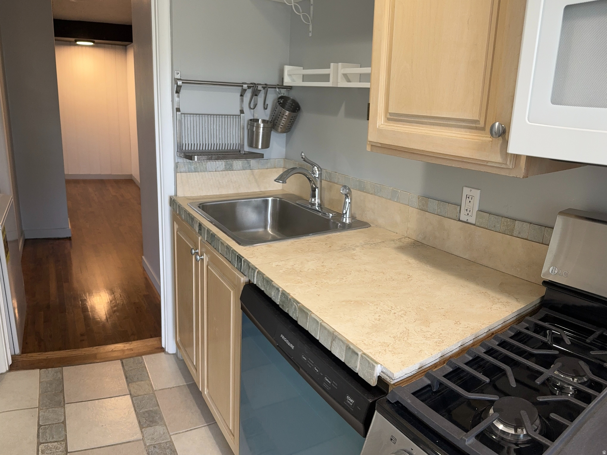 WOODSIDE HEIGHTS - Residential Income