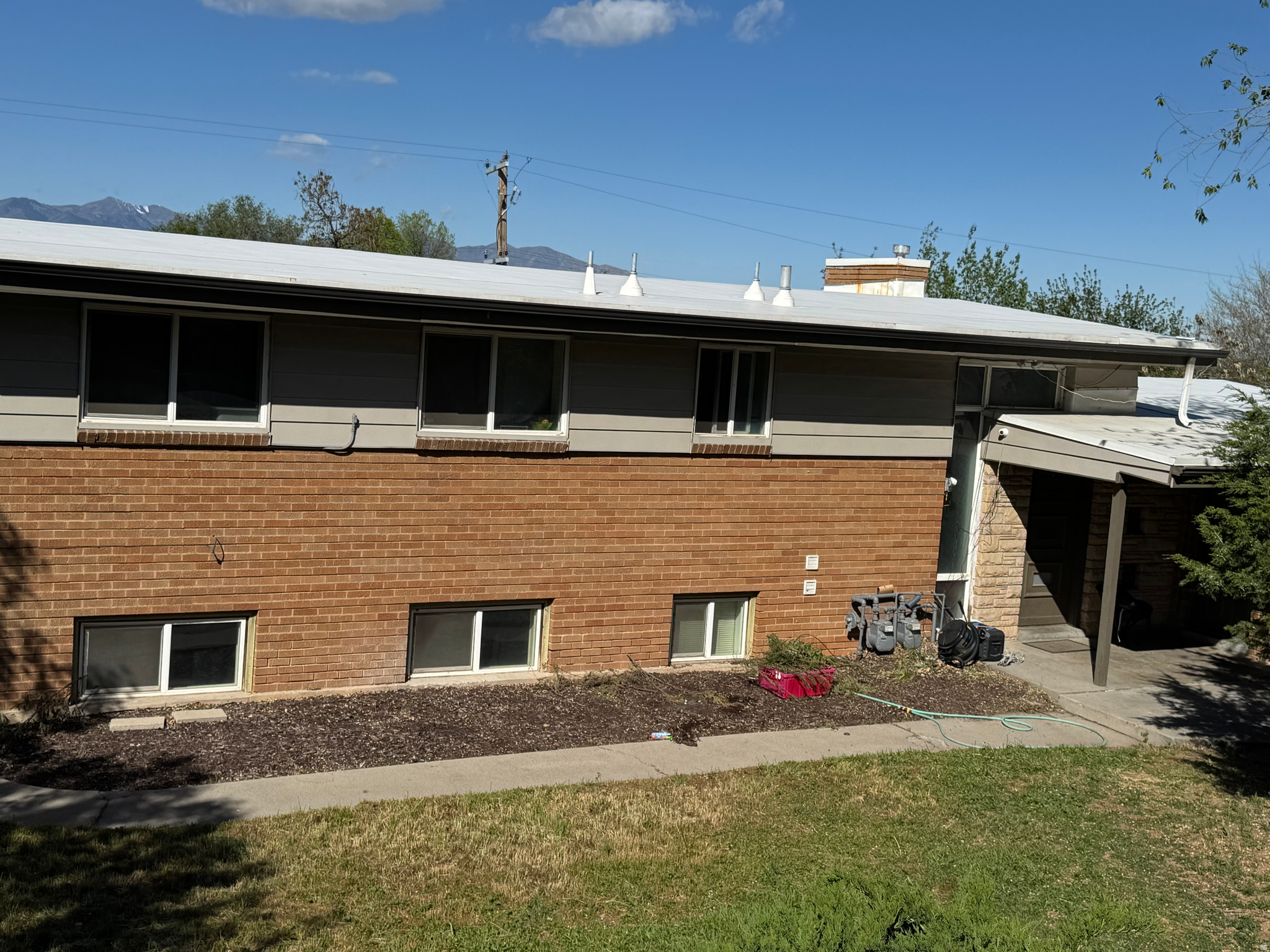 WOODSIDE HEIGHTS - Residential Income