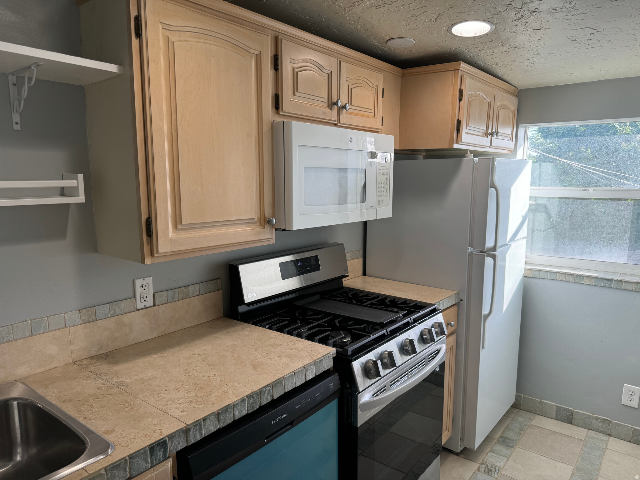 WOODSIDE HEIGHTS - Residential Income