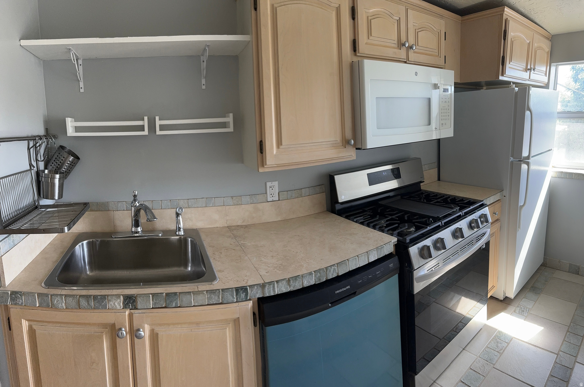 WOODSIDE HEIGHTS - Residential Income