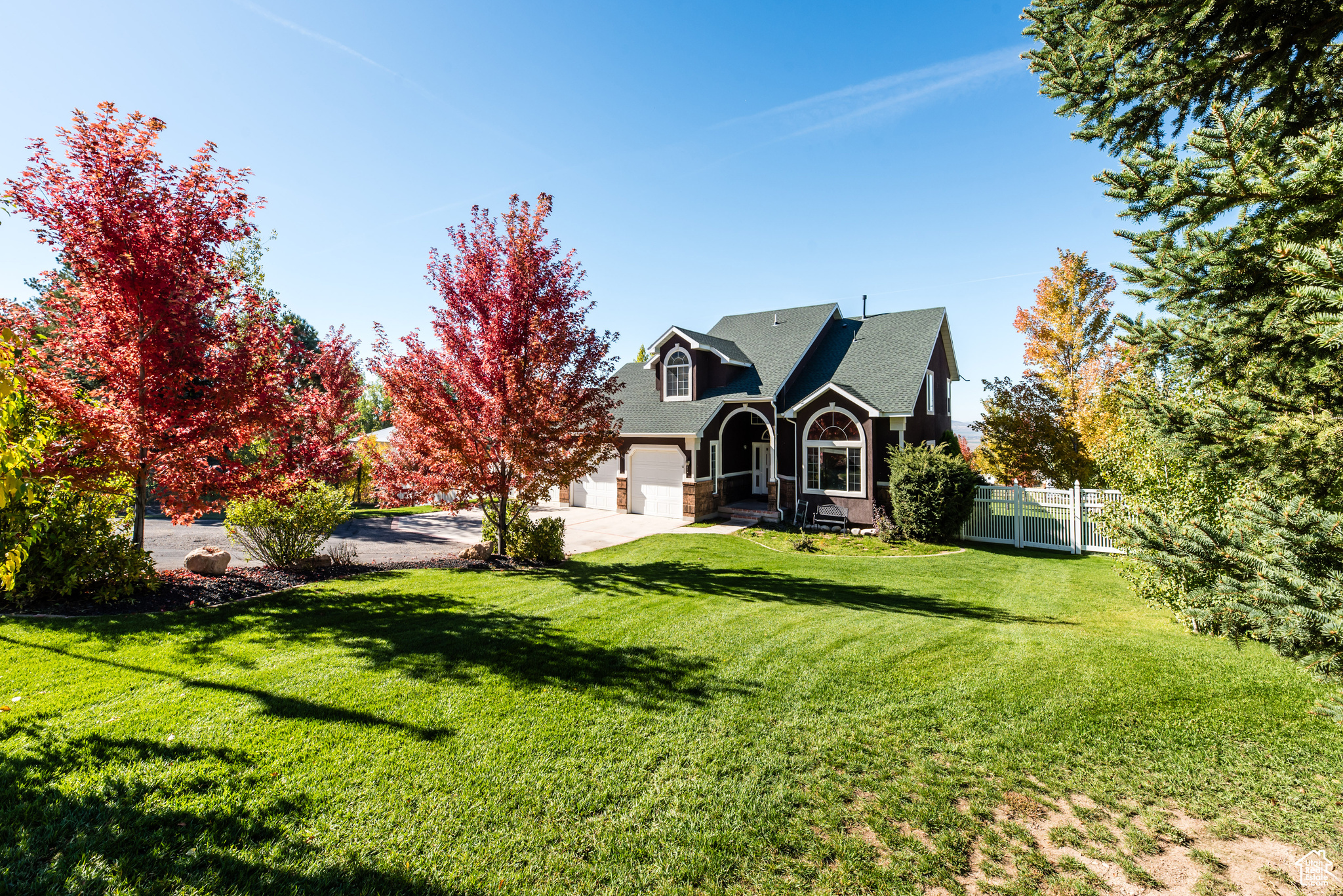 GREYSTONE FARMS - Residential